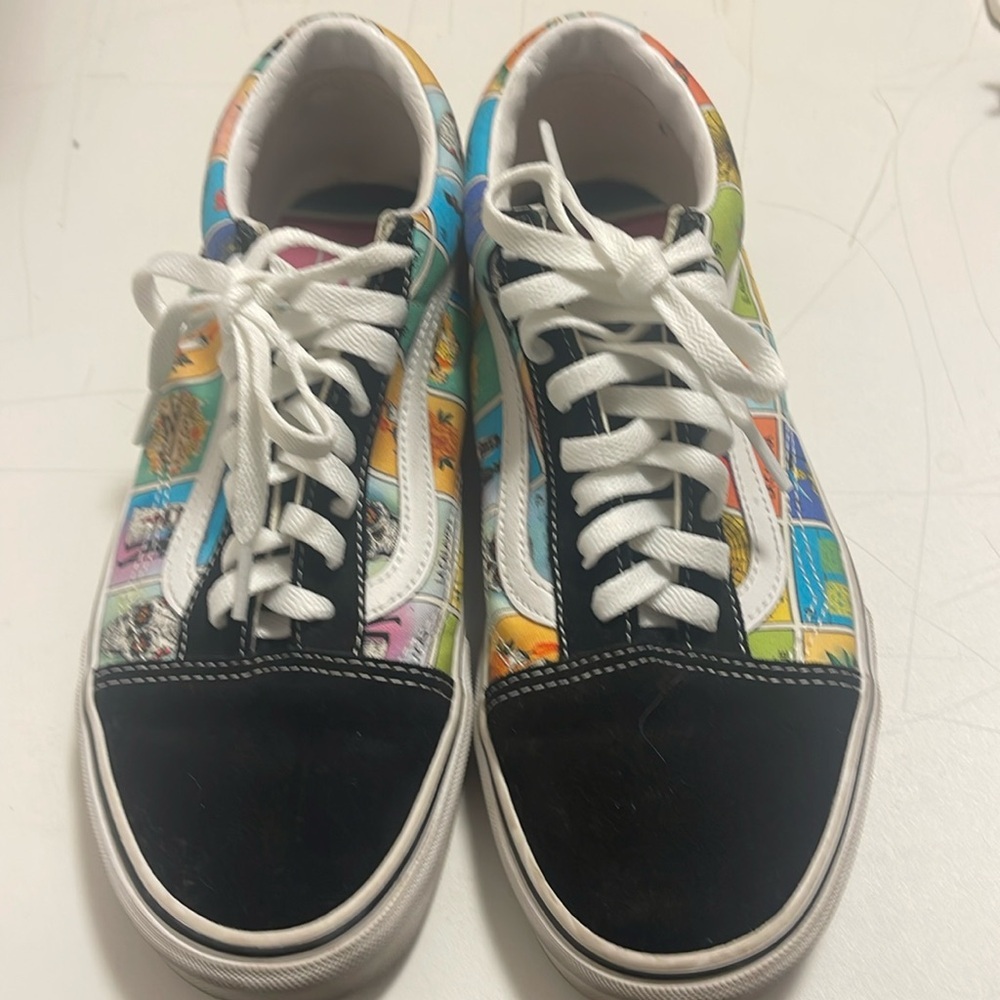 Men’s & Women’s Vans Dia De Los Muertos Shoes. Size in picture. 8.5-men 10-women